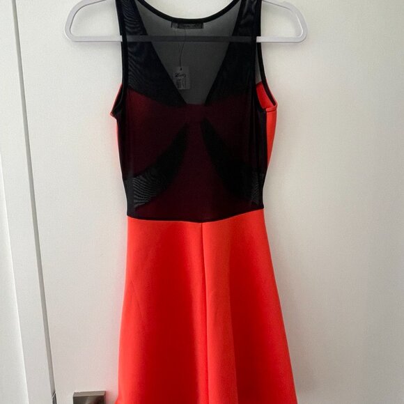 Elegant Red and Black Fit & Flare Dress - Picture 2 of 2